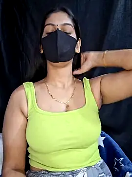 Garima G online show from December 2024 12:15:02 PM