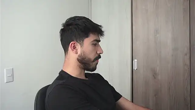 dam0n fr0st online show from December 2024 08:37:02 PM