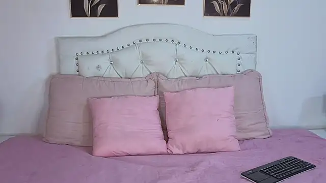 AnneGagner online show from September 2025 06:51:02 PM