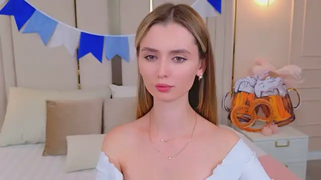 Snapshot of MarybethSnow chatting on September 2025 05:07:02 PM MarybethSnow online show from September 2025 05:07:02 PM