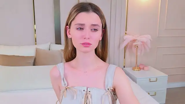 Snapshot of MarybethSnow chatting on November 2025 05:13:02 PM MarybethSnow online show from November 2025 05:13:02 PM