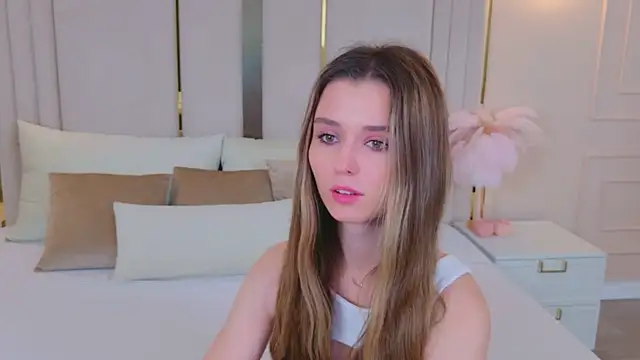 Snapshot of MarybethSnow chatting on November 2025 05:17:01 PM MarybethSnow online show from November 2025 05:17:01 PM