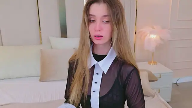 MarybethSnow online show from April 2026 09:19:01 PM