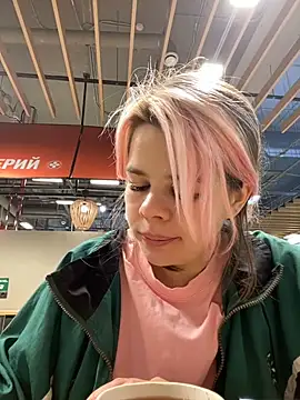 SuzieMurray online show from February 2025 07:26:02 AM