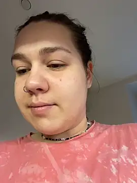 SuzieMurray online show from November 2025 06:25:02 AM