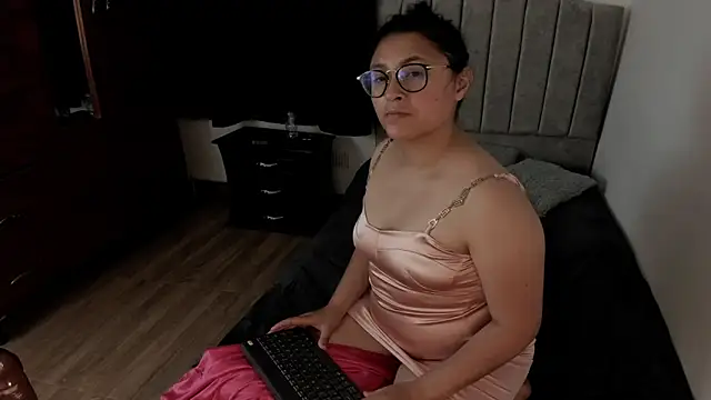 Snapshot of lorymoon chatting on January 2025 01:15:01 AM lorymoon online show from January 2025 01:15:01 AM