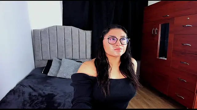 Snapshot of lorymoon chatting on January 2025 08:26:01 PM lorymoon online show from January 2025 08:26:01 PM