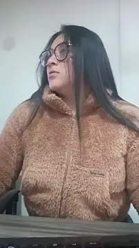 Snapshot of lorymoon chatting on December 2025 06:20:01 AM lorymoon online show from December 2025 06:20:01 AM