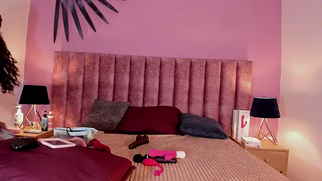 Snapshot of Laurentdupont04 chatting on October 2025 03:04:02 AM Laurentdupont04 online show from October 2025 03:04:02 AM