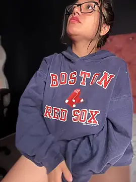 Im Little online show from February 2025 06:50:02 AM