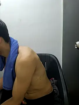 charlesss19 online show from September 2025 03:28:01 AM