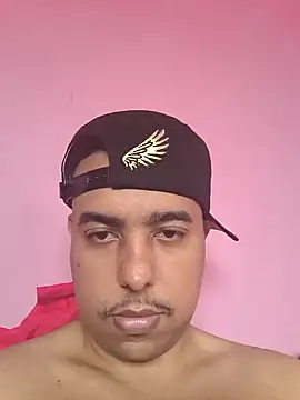 Snapshot of FABINHOSEOAU chatting on December 2024 03:00:02 PM FABINHOSEOAU online show from December 2024 03:00:02 PM