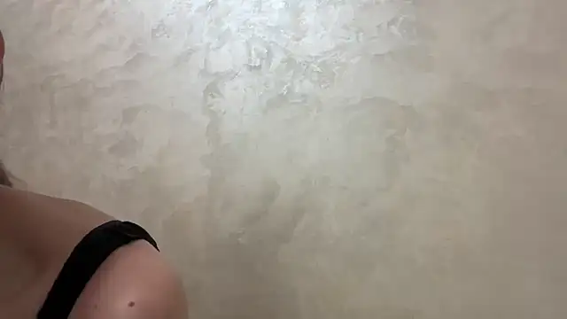 CaitlinaJayne23 online show from February 2026 04:44:01 AM