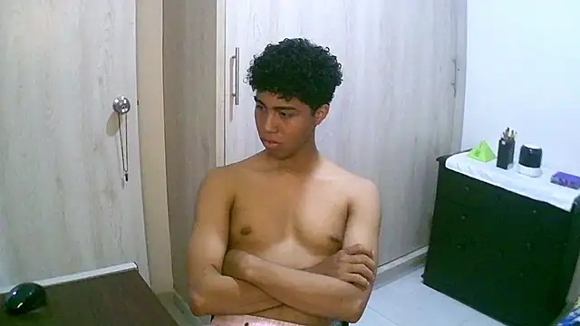 sexy diamante  online show from September 2025 01:44:01 AM