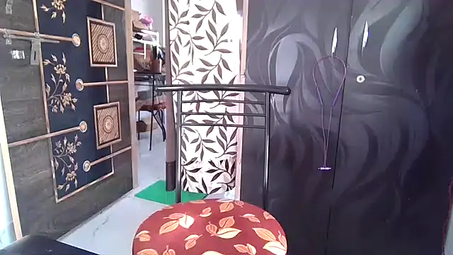 sexy-honey09 online show from October 2025 08:46:02 AM