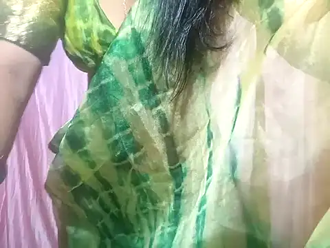 Snapshot of poojaxxx65 chatting on February 2025 05:39:01 PM poojaxxx65 online show from February 2025 05:39:01 PM