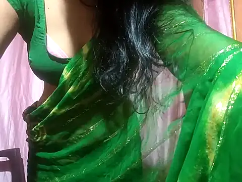 Snapshot of poojaxxx65 chatting on March 2025 09:34:02 AM poojaxxx65 online show from March 2025 09:34:02 AM