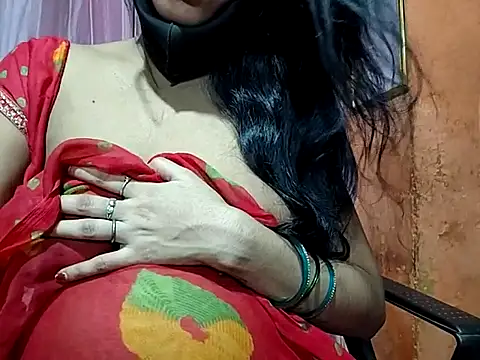 Snapshot of poojaxxx65 chatting on September 2025 11:28:01 PM poojaxxx65 online show from September 2025 11:28:01 PM