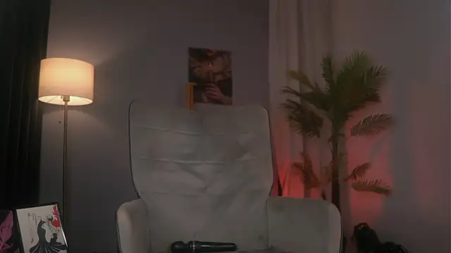 SerenaGrantt online show from May 2026 09:36:01 AM