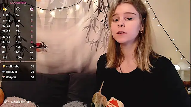 Moona xx online show from December 2024 05:42:01 AM