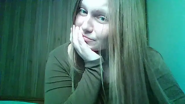 Evasapples online show from January 2026 07:18:01 PM