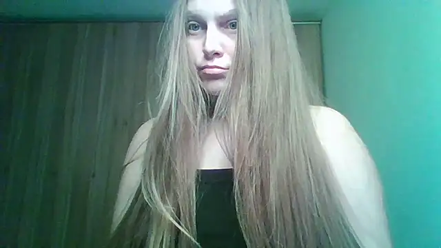 Evasapples online show from February 2026 10:16:01 PM