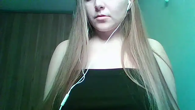 Evasapples online show from February 2026 10:33:01 PM