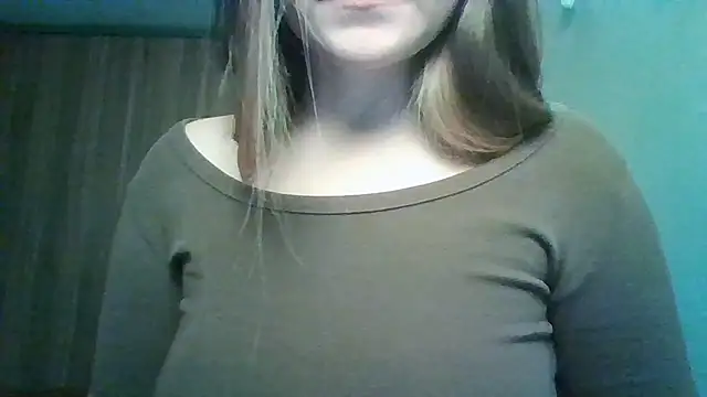 Evasapples online show from March 2026 08:59:01 PM