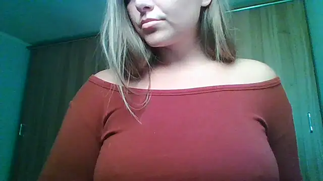 Evasapples online show from July 2026 02:31:01 PM
