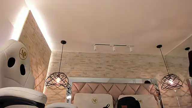 dorothy vegga online show from February 2025 04:26:01 AM