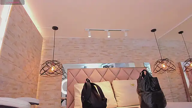 dorothy vegga online show from February 2025 02:58:02 AM