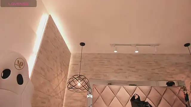 dorothy vegga online show from March 2025 02:42:02 AM