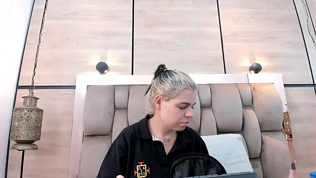 dorothy vegga online show from April 2026 03:50:02 AM