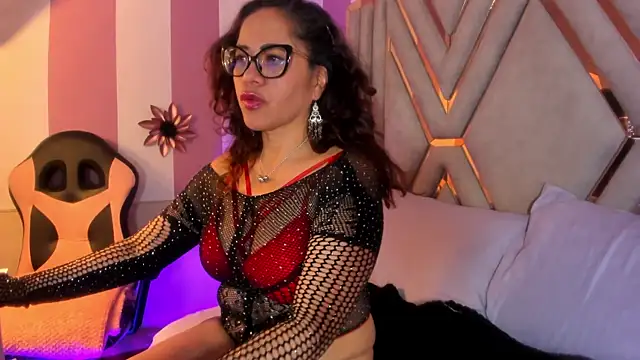 Snapshot of maria_paulac chatting on March 2025 05:43:02 AM maria paulac online show from March 2025 05:43:02 AM