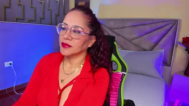 Snapshot of maria_paulac chatting on September 2025 05:01:02 AM maria paulac online show from September 2025 05:01:02 AM