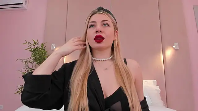 HelenaMorgan online show from February 2025 06:13:02 AM