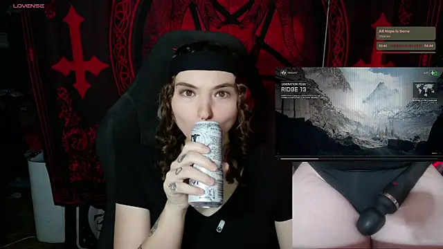 BrandiWRLD 999 online show from November 2025 07:56:02 PM