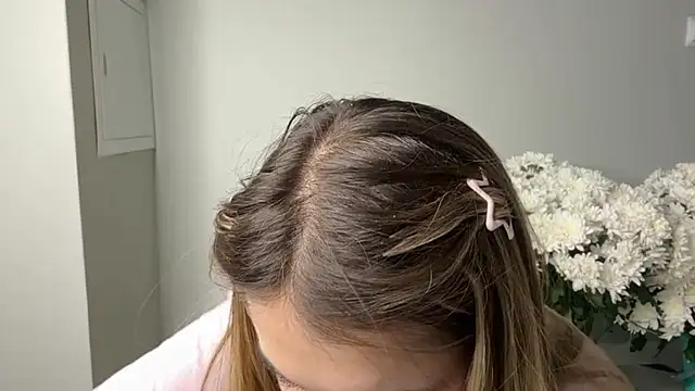 Snapshot of elisa_moon chatting on February 2025 03:54:01 AM elisa moon online show from February 2025 03:54:01 AM