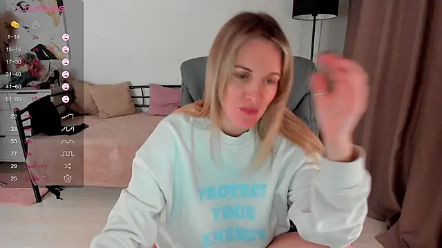 Snapshot of I_D_A chatting on February 2025 07:20:01 AM I D A online show from February 2025 07:20:01 AM