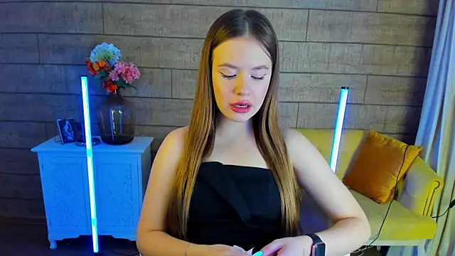 Snapshot of MilanaBalmain chatting on February 2025 02:24:01 PM MilanaBalmain online show from February 2025 02:24:01 PM