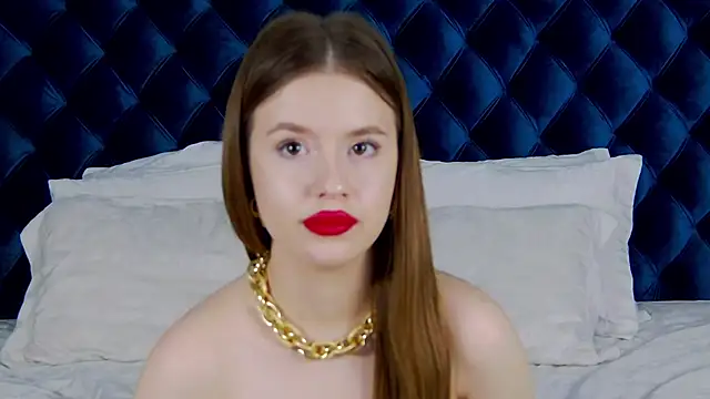 Snapshot of MilanaBalmain chatting on February 2025 10:31:02 AM MilanaBalmain online show from February 2025 10:31:02 AM