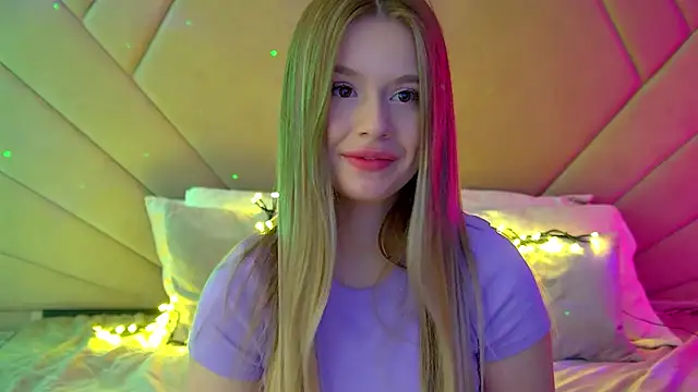 Snapshot of MilanaBalmain chatting on March 2025 08:33:02 AM MilanaBalmain online show from March 2025 08:33:02 AM