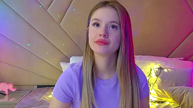 Snapshot of MilanaBalmain chatting on March 2025 02:51:01 PM MilanaBalmain online show from March 2025 02:51:01 PM