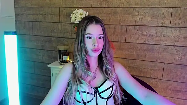 Snapshot of MilanaBalmain chatting on March 2025 12:28:01 PM MilanaBalmain online show from March 2025 12:28:01 PM