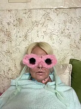 Gardener of Illusions online show from January 2025 09:14:02 PM