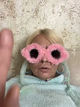 Gardener of Illusions online show from January 2025 12:39:02 AM