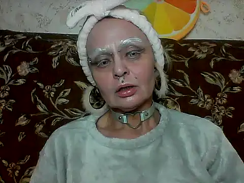 Gardener of Illusions online show from May 2026 03:59:02 AM