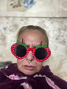 Gardener of Illusions online show from June 2026 04:13:02 AM