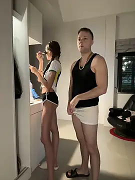 Snapshot of dreamgirls100 chatting on January 2025 03:02:02 PM dreamgirls100 online show from January 2025 03:02:02 PM