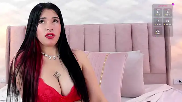 im nika  online show from January 2025 06:57:02 PM